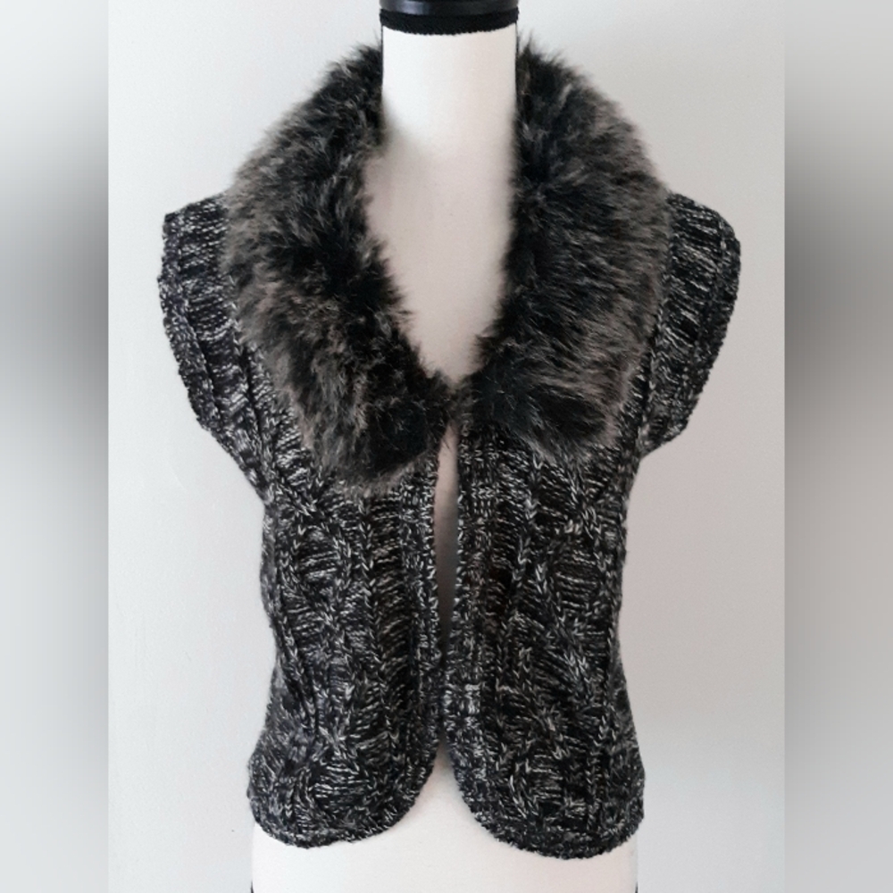 Cato Black and Gray Knit Sweater Cardigan with Faux Fur Collar